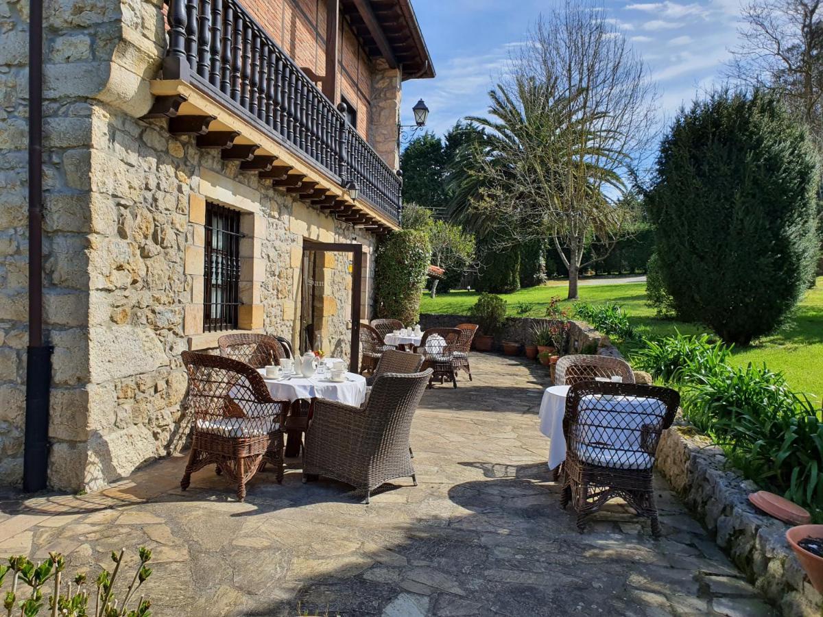 Posada San Tirso Tonanes Exterior photo